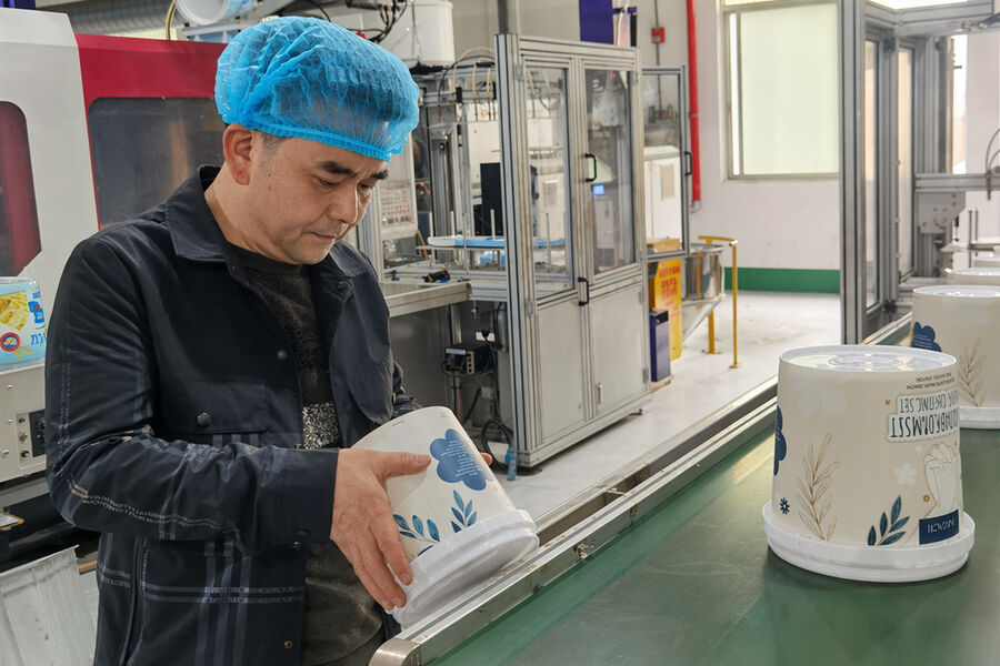 Hunan Jieming Plastics Industrial Co., Ltd. lini produksi pabrikan