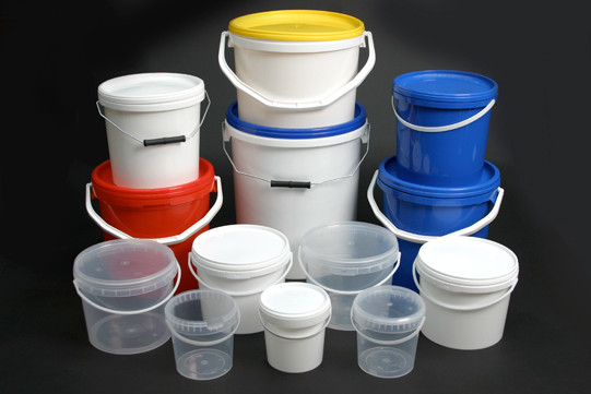 Ember Makanan Plastik Bersertifikat CAS / FDA / SGS / ISO9001 Dengan Tutup Kapasitas 0,2-200L