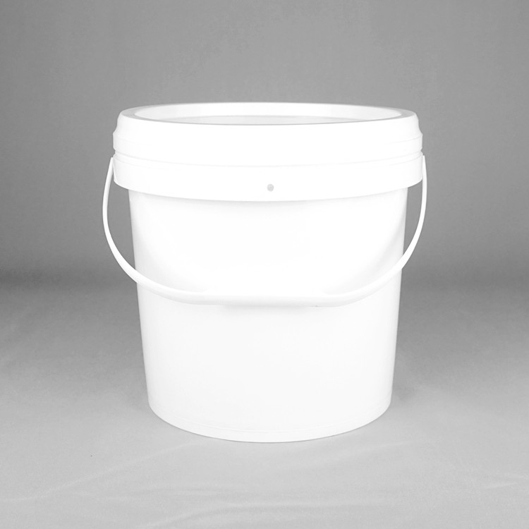 Permukaan halus 1.5mm ember plastik dengan tutup segel dan pegangan logam untuk cat air Makanan Chemical Coating