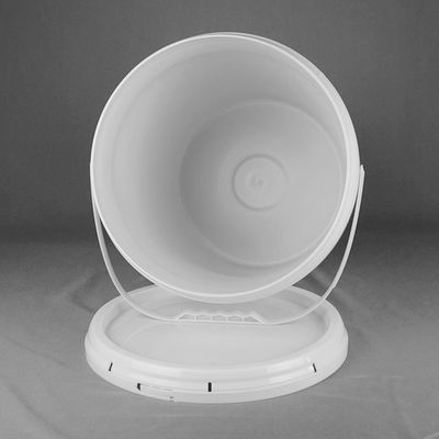 Standar ISO9001 22 Liter Ember Air Plastik Besar Bulat Dengan Tutup